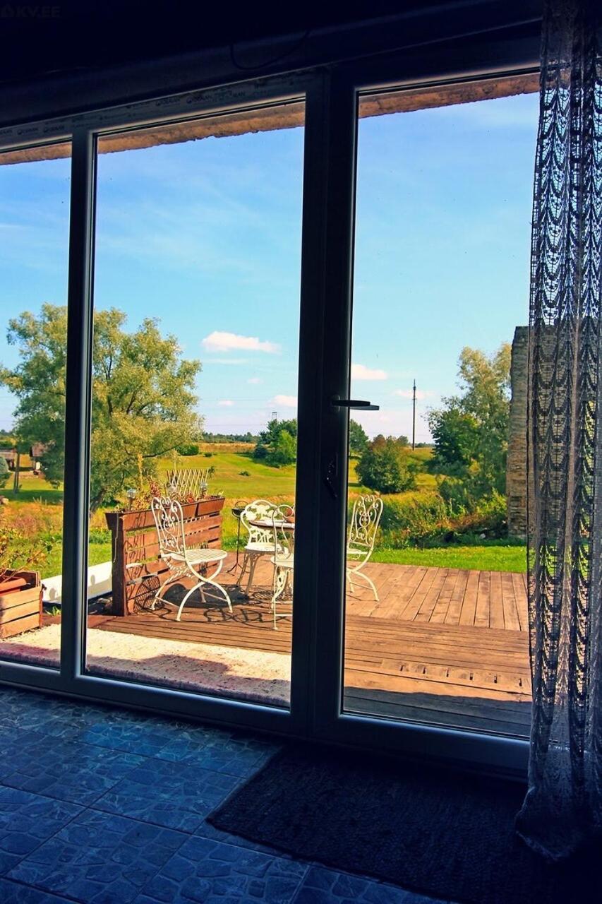 B&B Rando & Kaerdi Juures Oue Lyuganuse Eksteriør billede